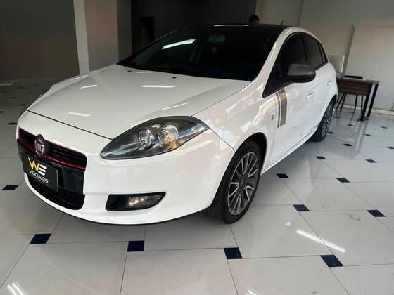 FIAT BRAVO 1.8 ABSOLUTE 16V FLEX 4P AUTOMATIZADO